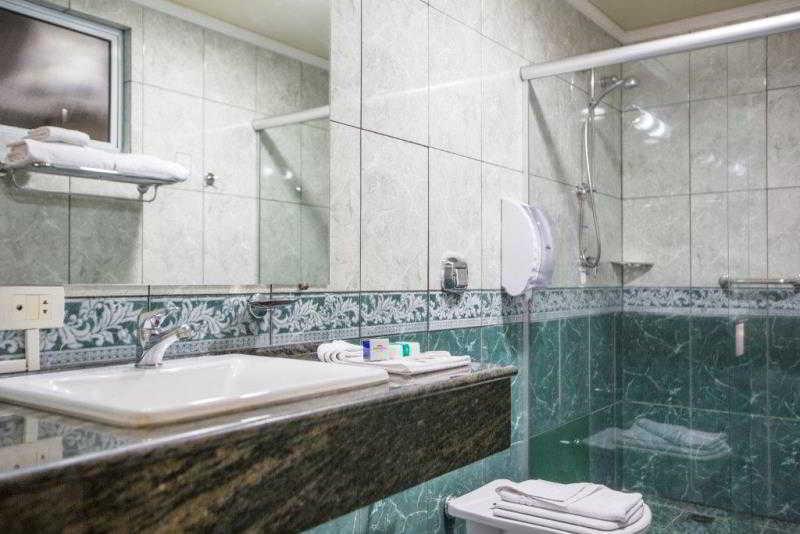 Astron Suites Sao Jose Dos Pinhais By Nobile المظهر الخارجي الصورة