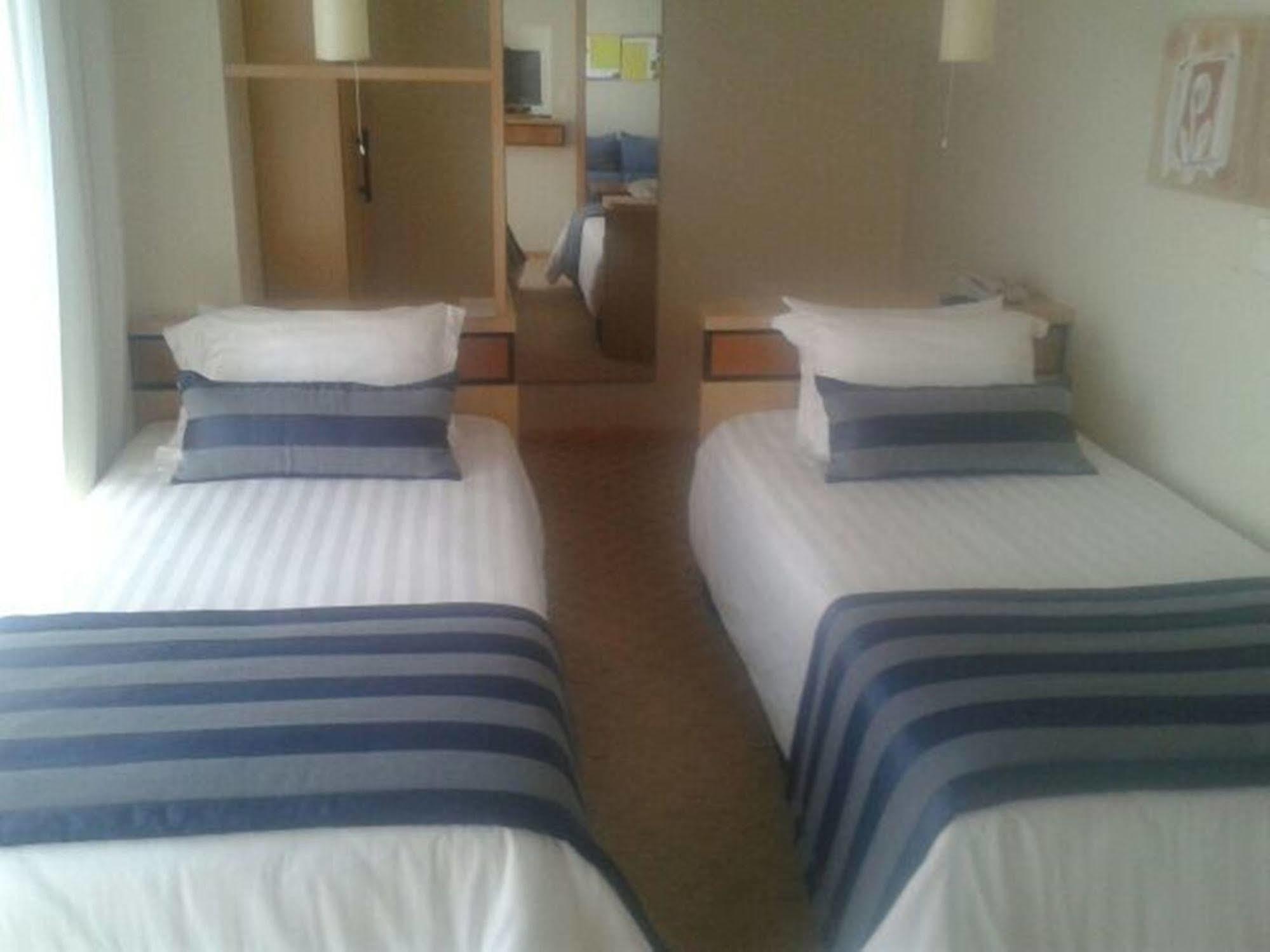 Astron Suites Sao Jose Dos Pinhais By Nobile المظهر الخارجي الصورة